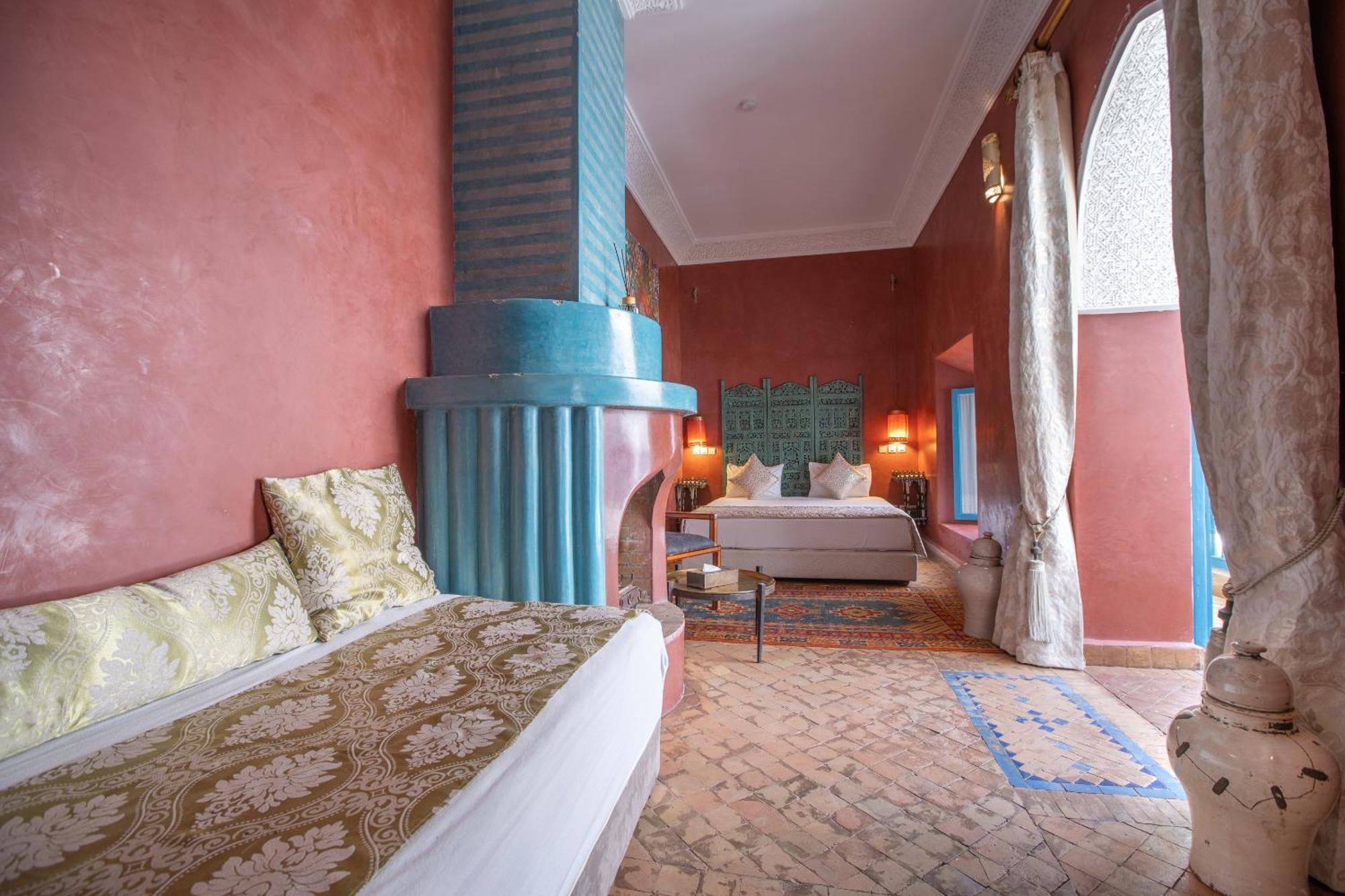 Dar Si Khalifa Riad *